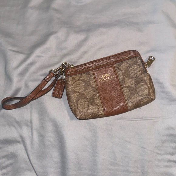 Coach Wristlet - Picture 1 of 5